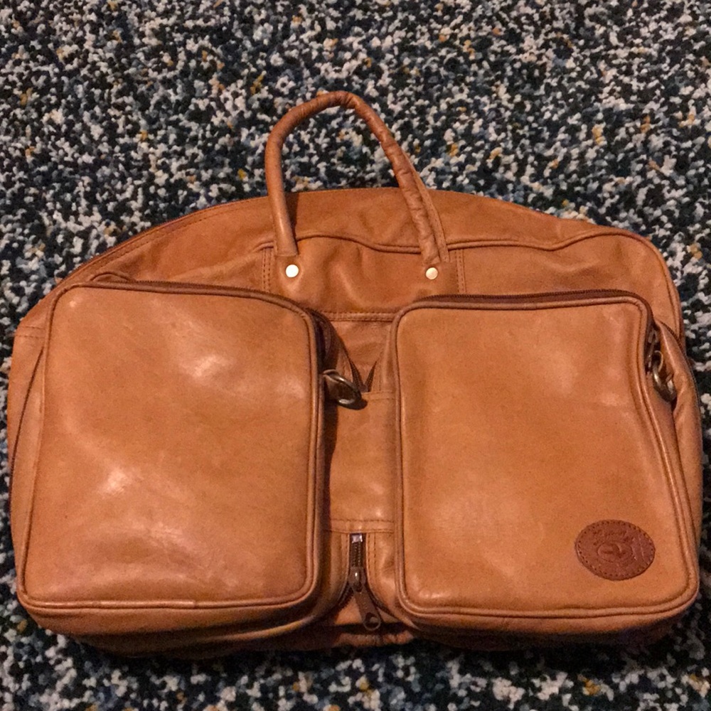 Large leather travel bag